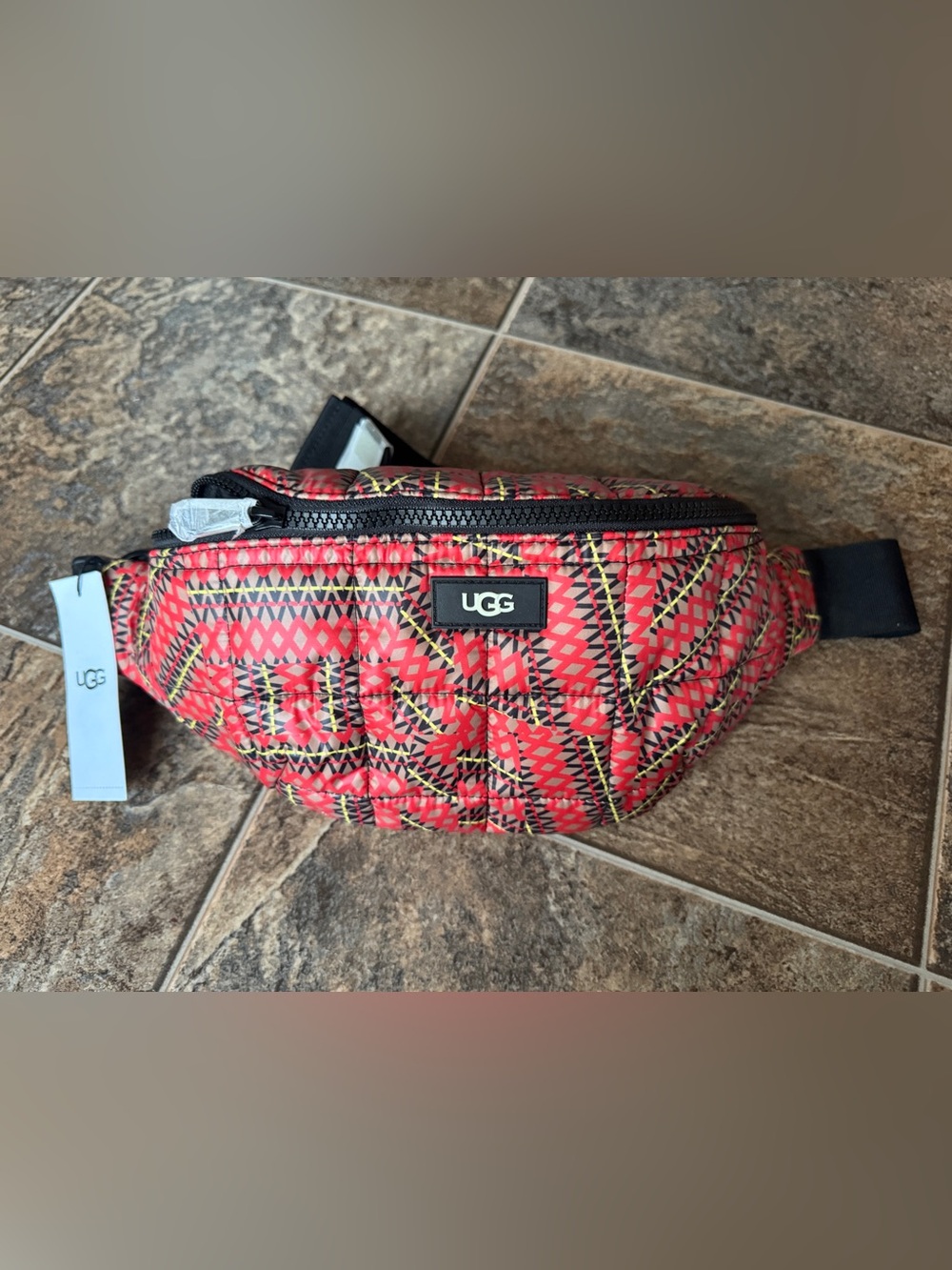 NEW!!! UGG Gibbs Belt Bag Puff